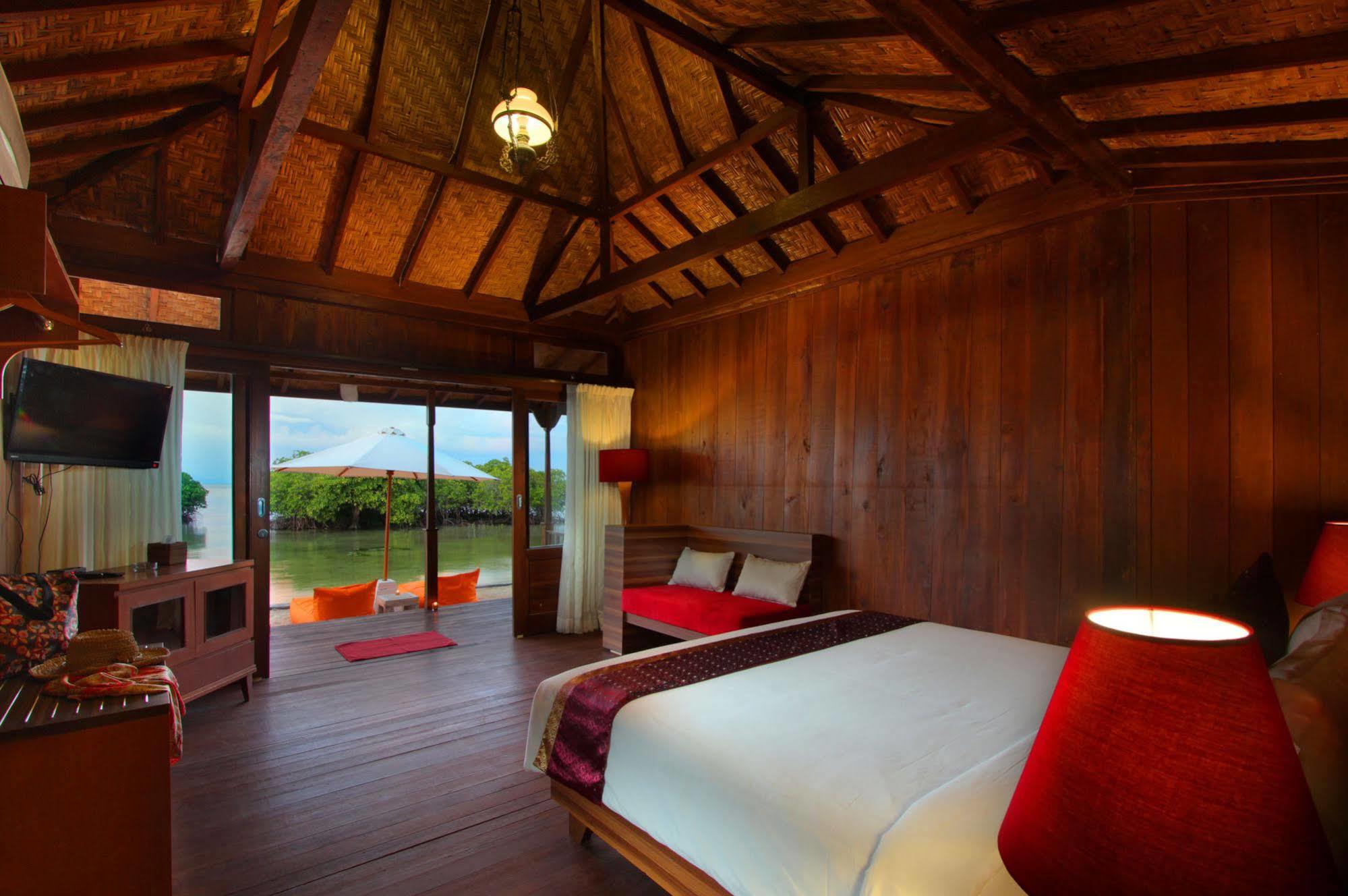 Mangrove Paradise Retreat นูซาเลมโบงัน ภายนอก รูปภาพ